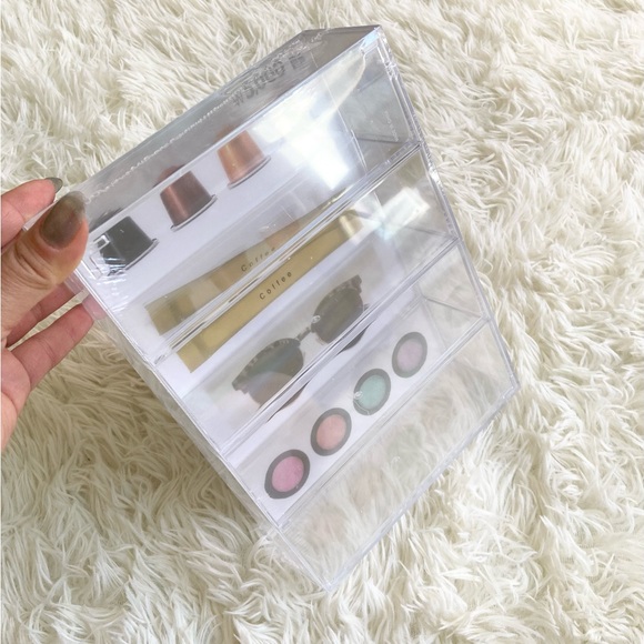 Clear Storage Case - Picture 2 of 10